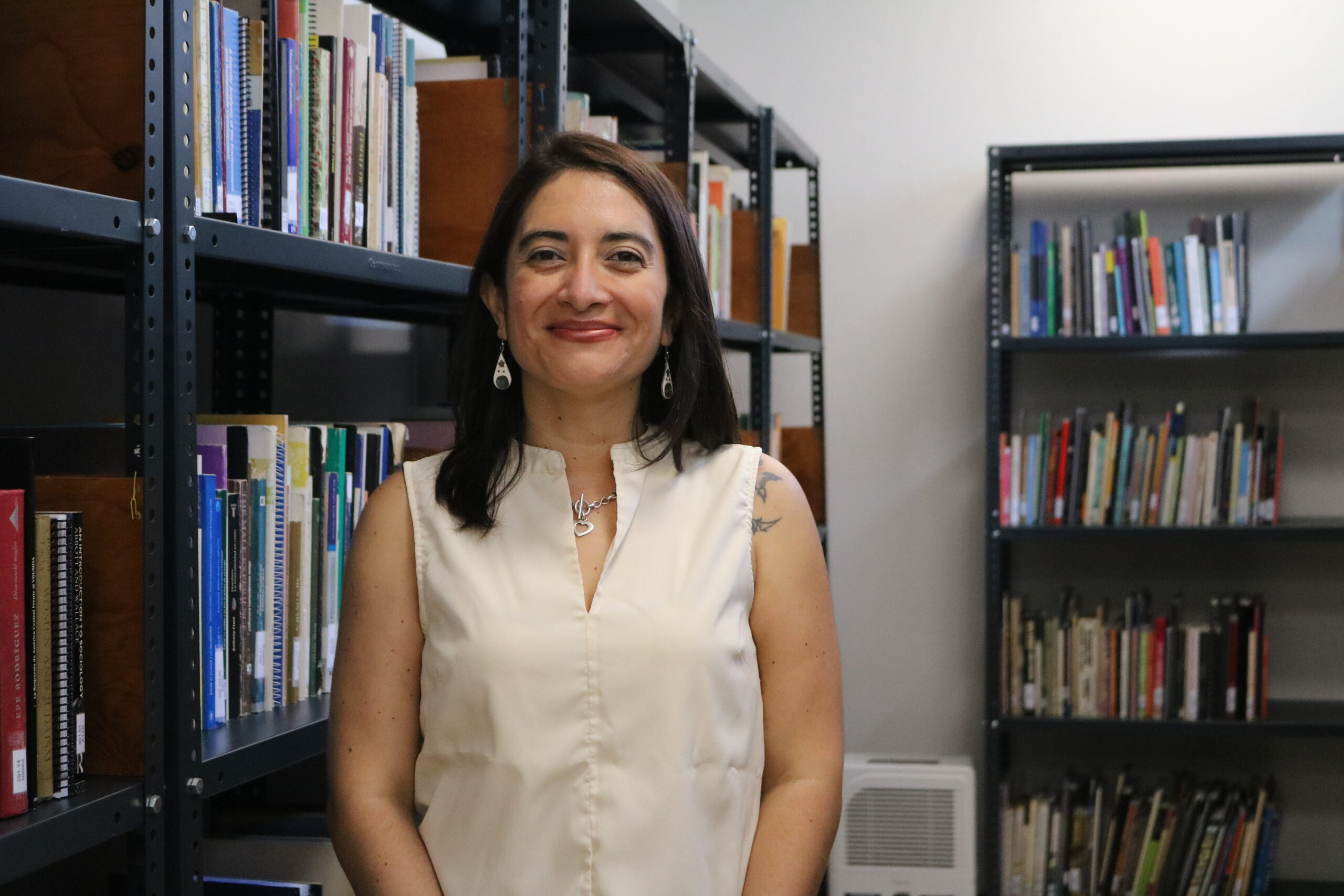 Coordinadora de la Biblioteca del CIEM